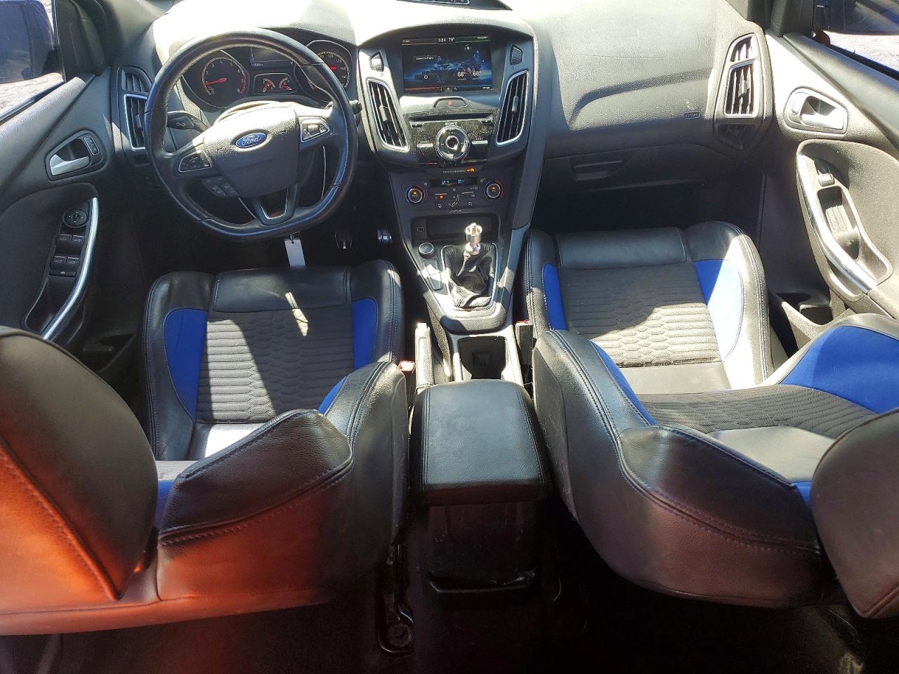 2015 FORD FOCUS ST photo 8