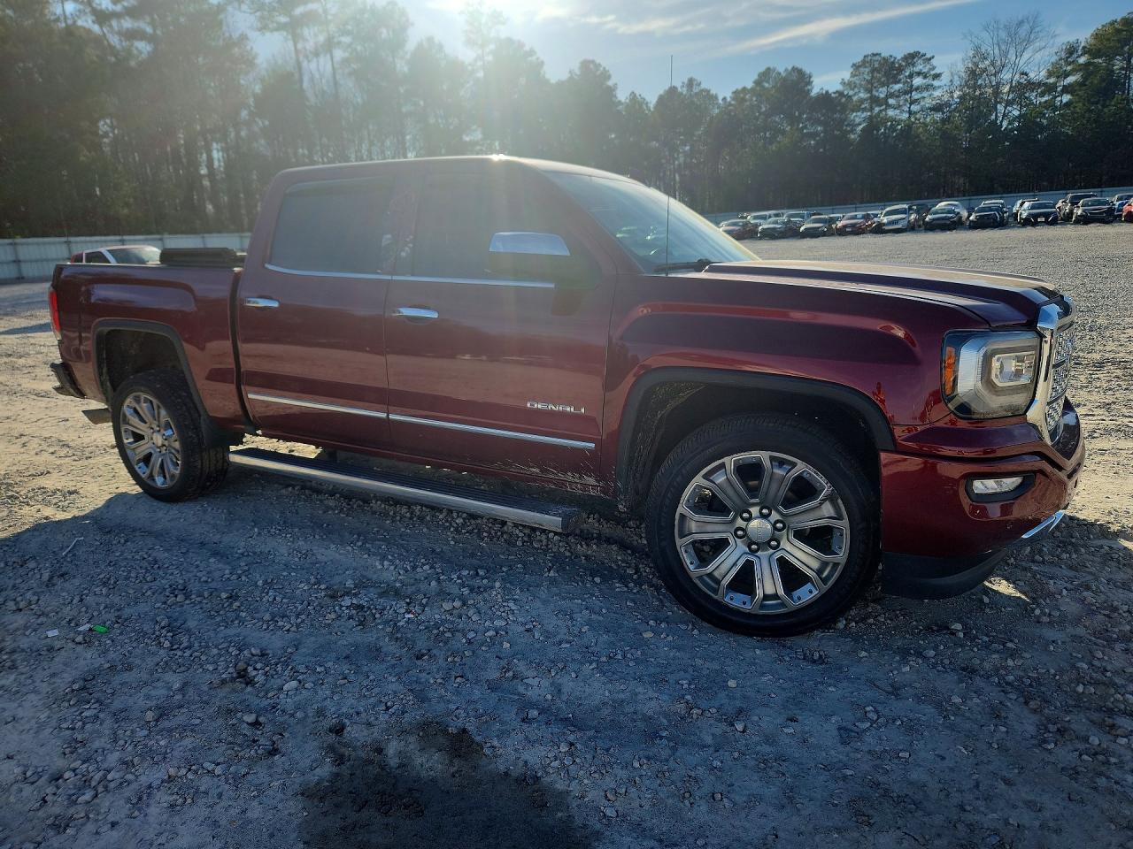 2017 GMC SIERRA K1500 DENALI photo 4