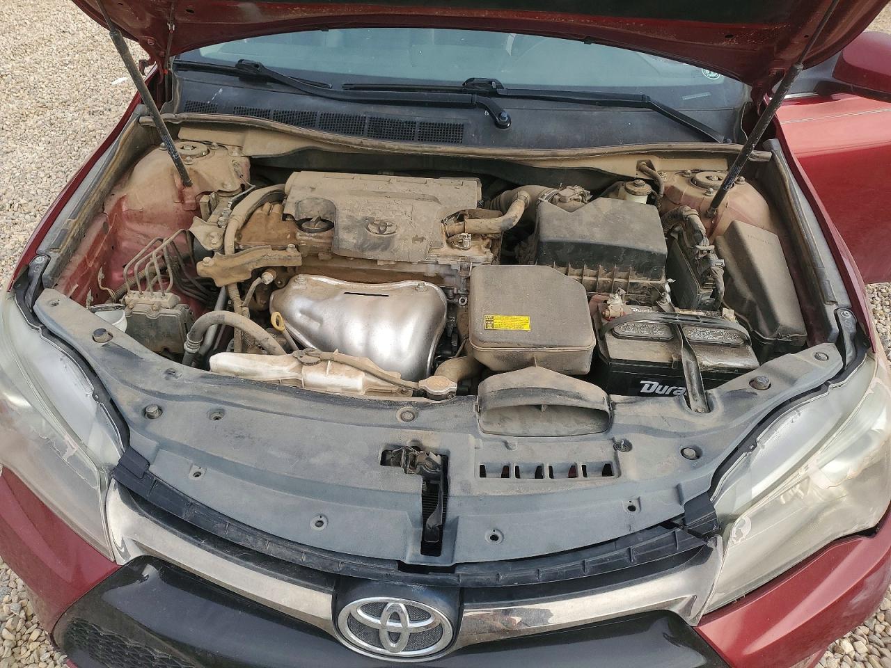 2015 TOYOTA CAMRY LE photo 11