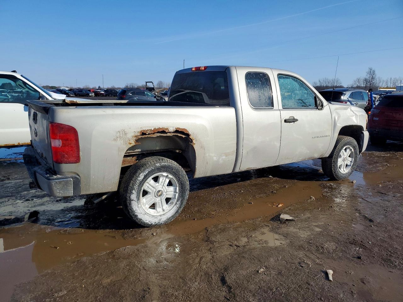 2009 CHEVROLET SILVERADO K1500 LT photo 3