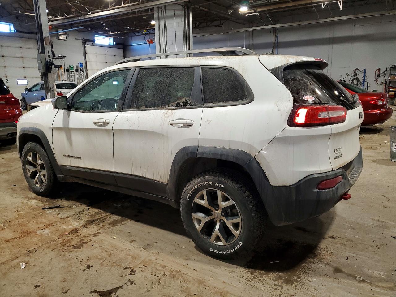 2016 JEEP CHEROKEE TRAILHAWK photo 2