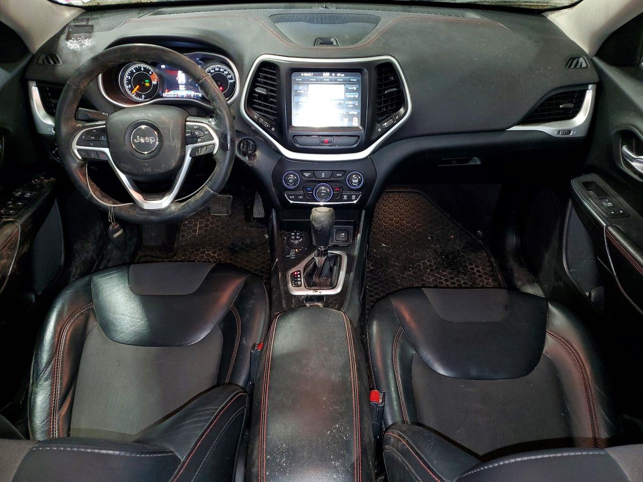 2016 JEEP CHEROKEE TRAILHAWK photo 8