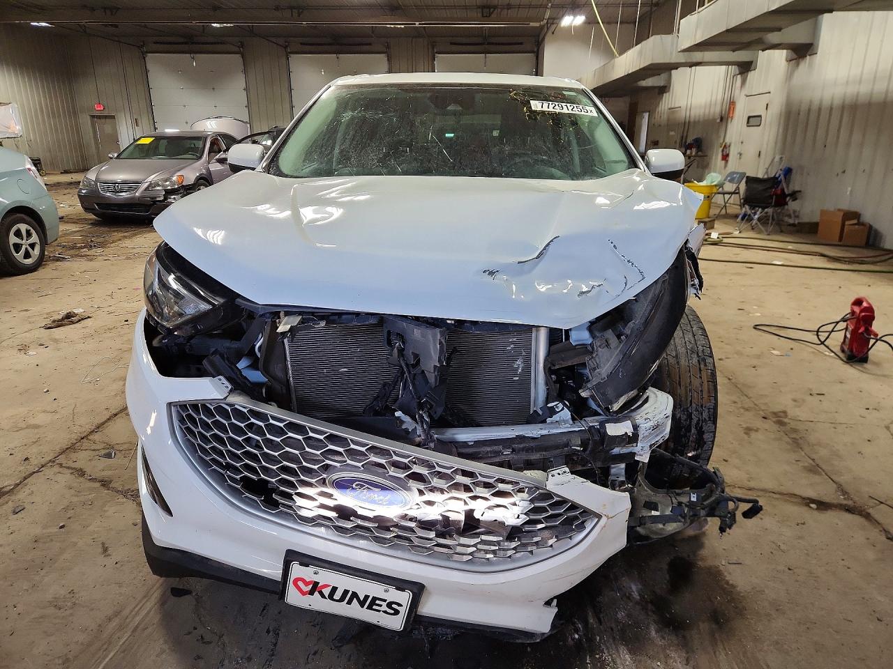 2024 FORD EDGE SEL photo 13