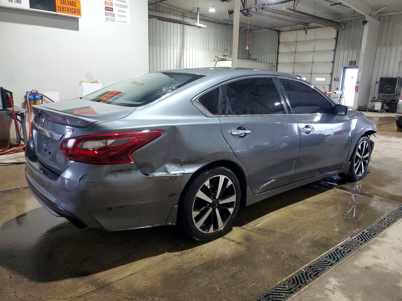 2018 NISSAN ALTIMA 2.5 SR photo 3