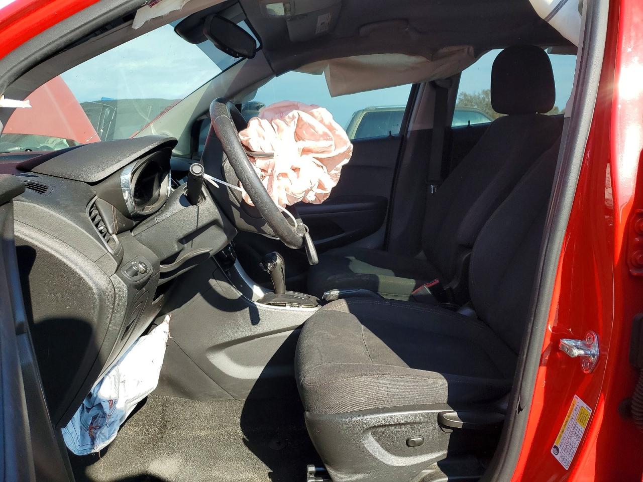 2020 CHEVROLET TRAX LS photo 13