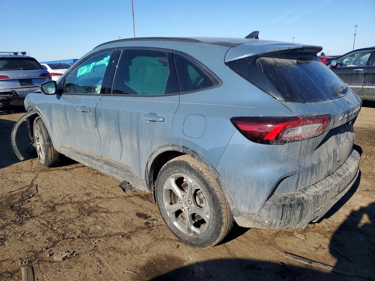 2025 FORD ESCAPE ST LINE photo 3