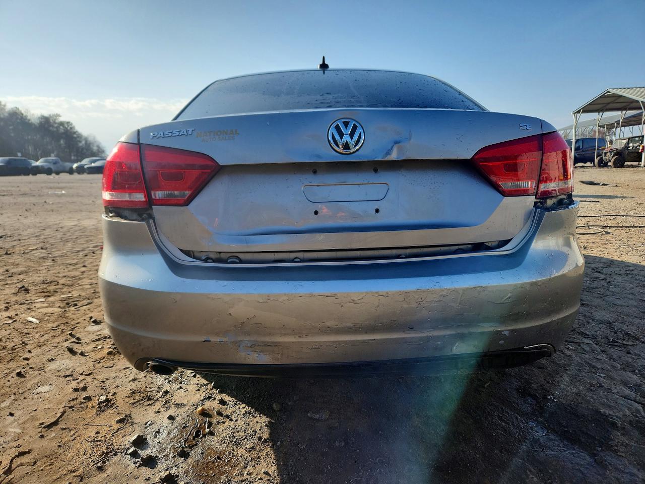 2012 VOLKSWAGEN PASSAT SE photo 11