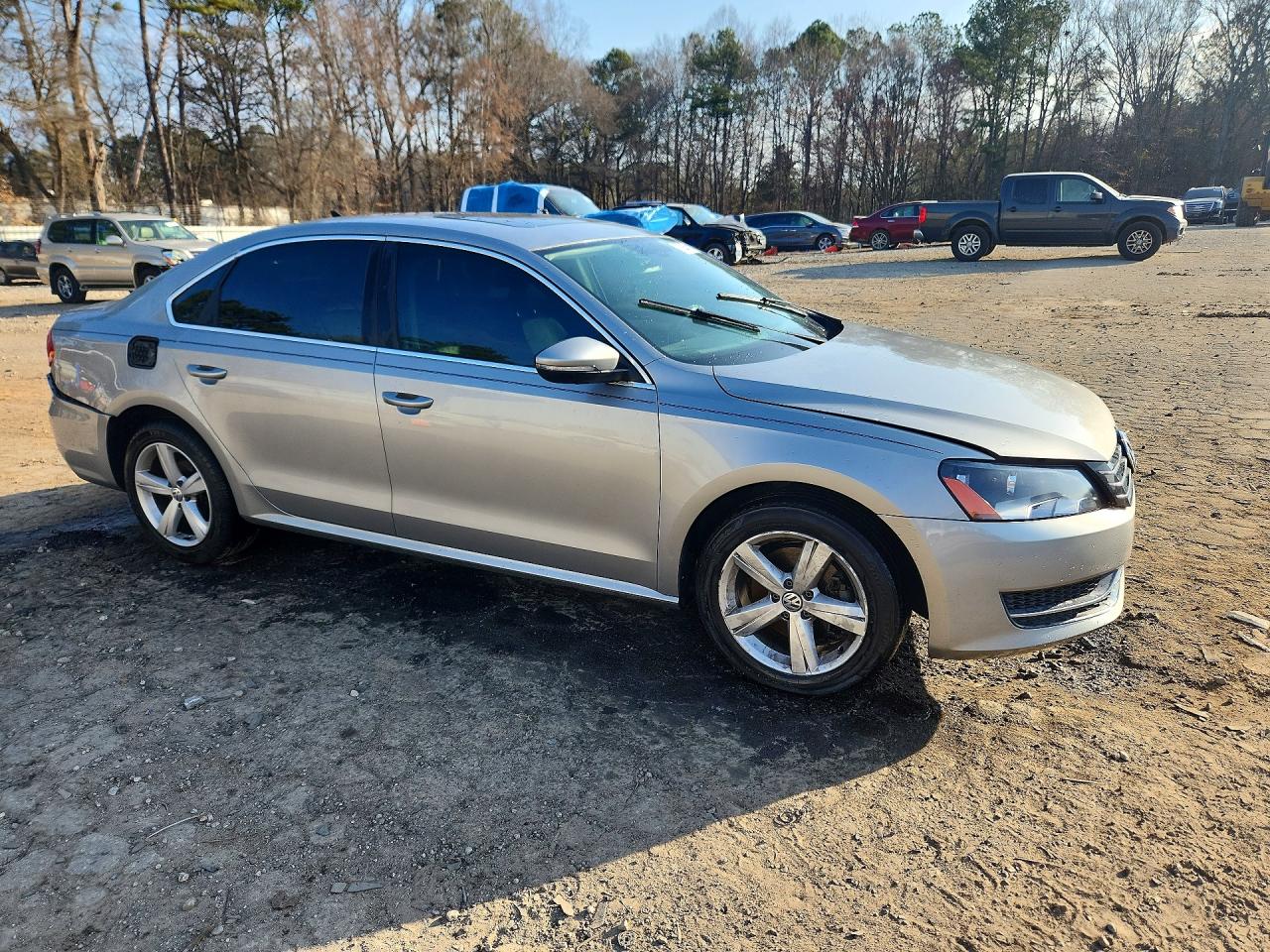 2012 VOLKSWAGEN PASSAT SE photo 7
