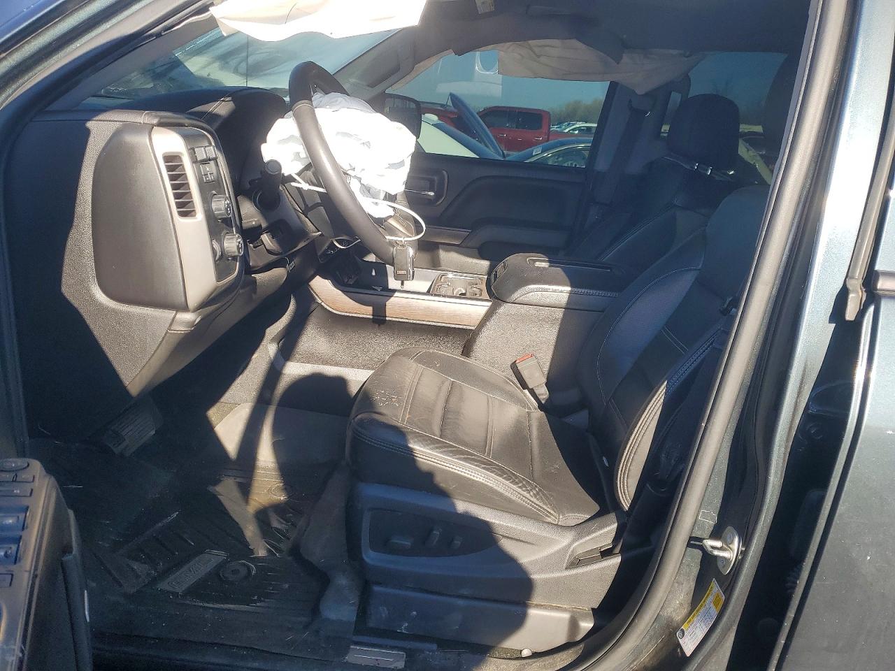2017 GMC SIERRA K1500 DENALI photo 13