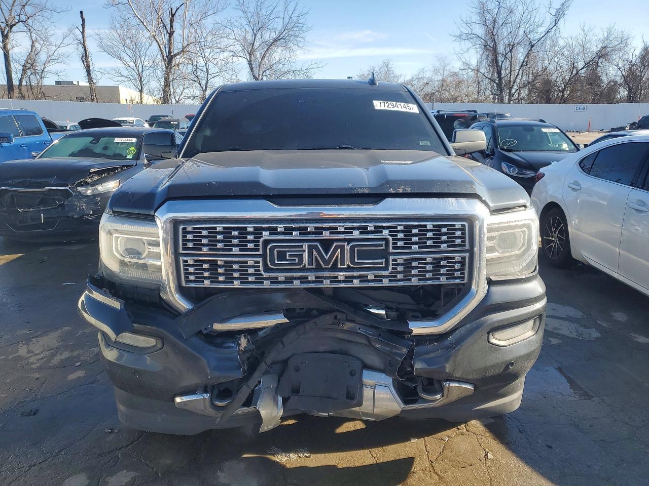 2017 GMC SIERRA K1500 DENALI photo 9