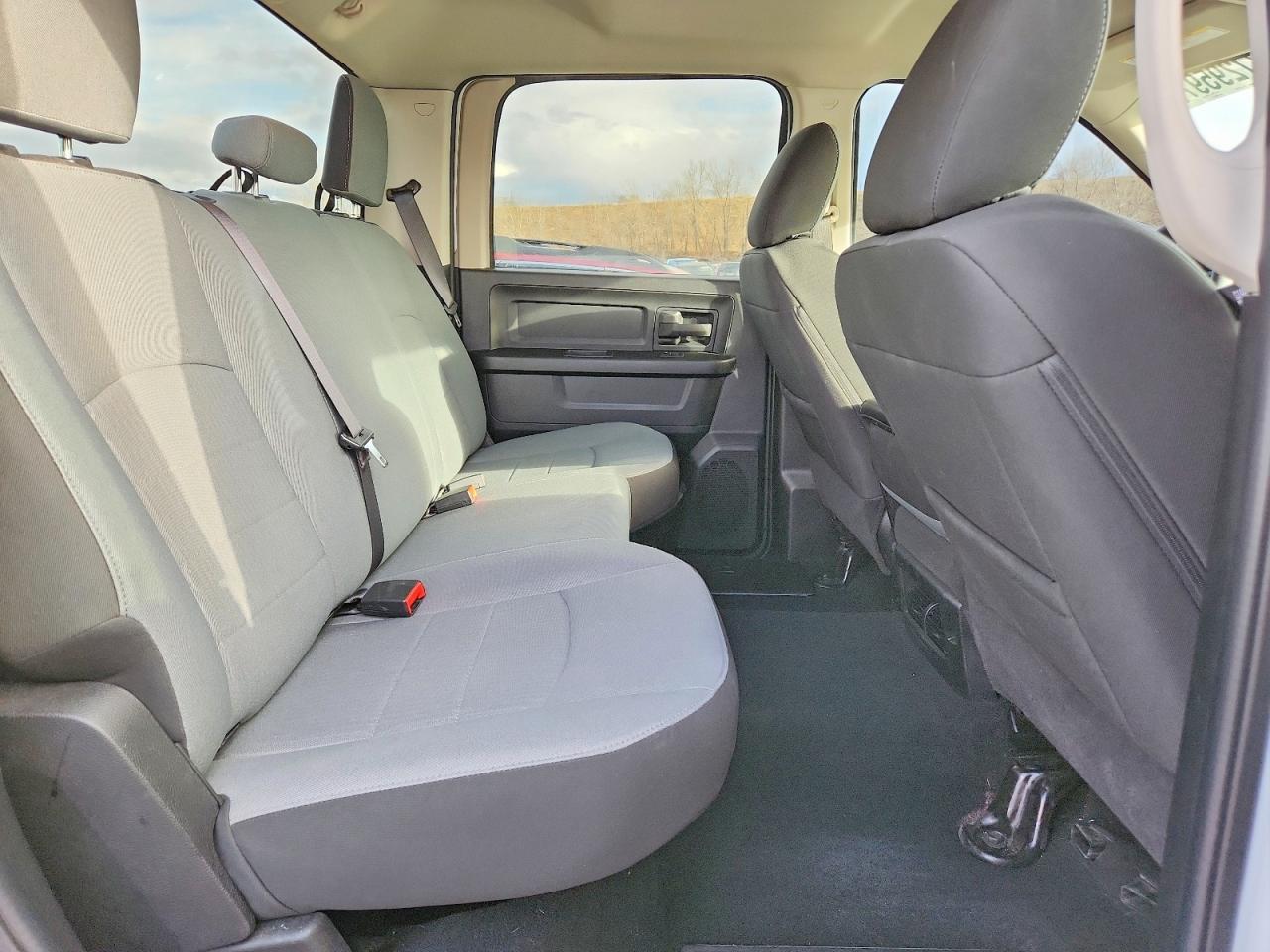 2023 RAM 1500 CLASSIC TRADESMAN photo 19