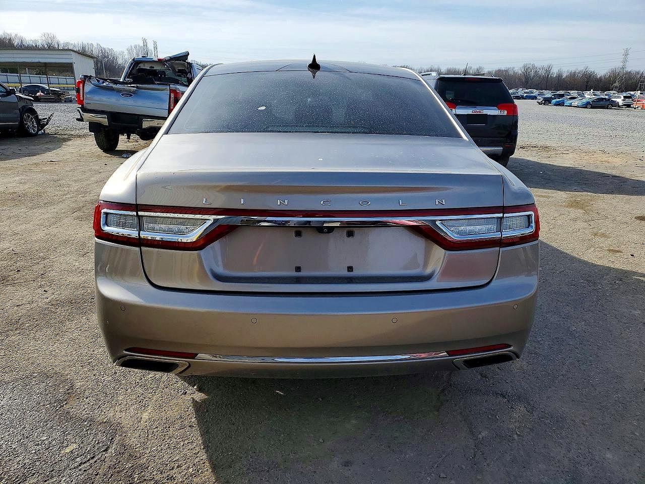2018 LINCOLN CONTINENTAL SELECT photo 6