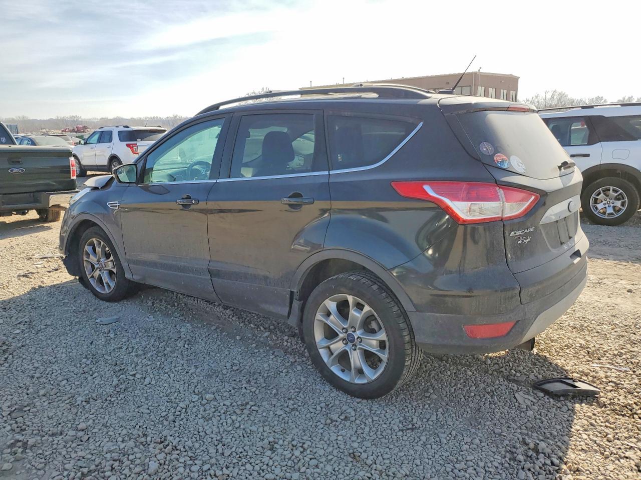 2013 FORD ESCAPE SEL photo 2