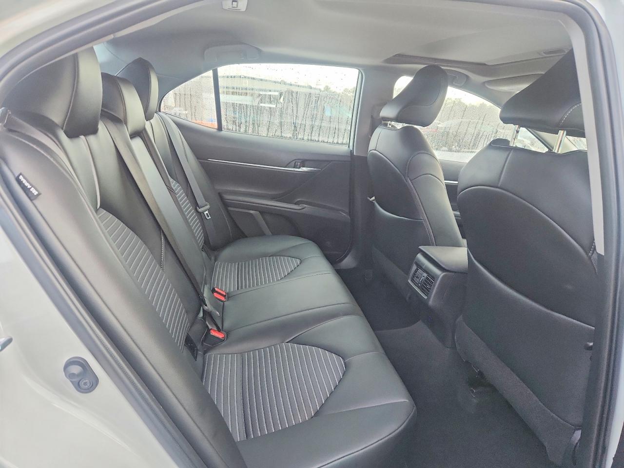 2024 TOYOTA CAMRY SE photo 10