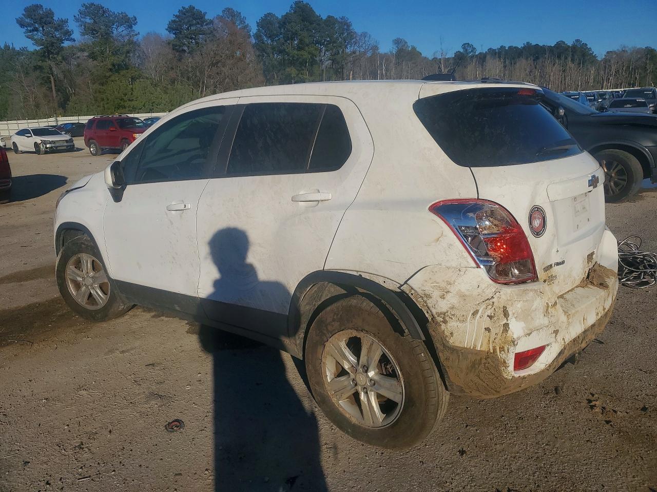 2017 CHEVROLET TRAX LS photo 4