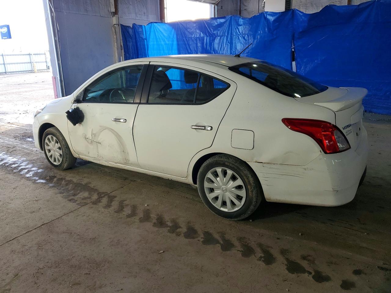 2018 NISSAN VERSA S photo 4