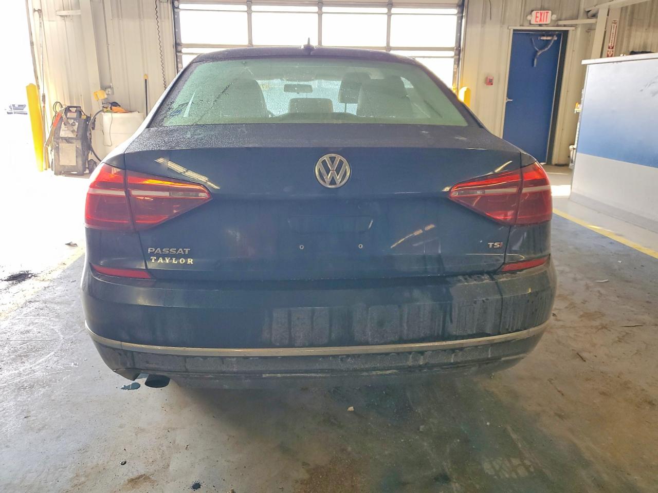 2019 VOLKSWAGEN PASSAT WOLFSBURG photo 6