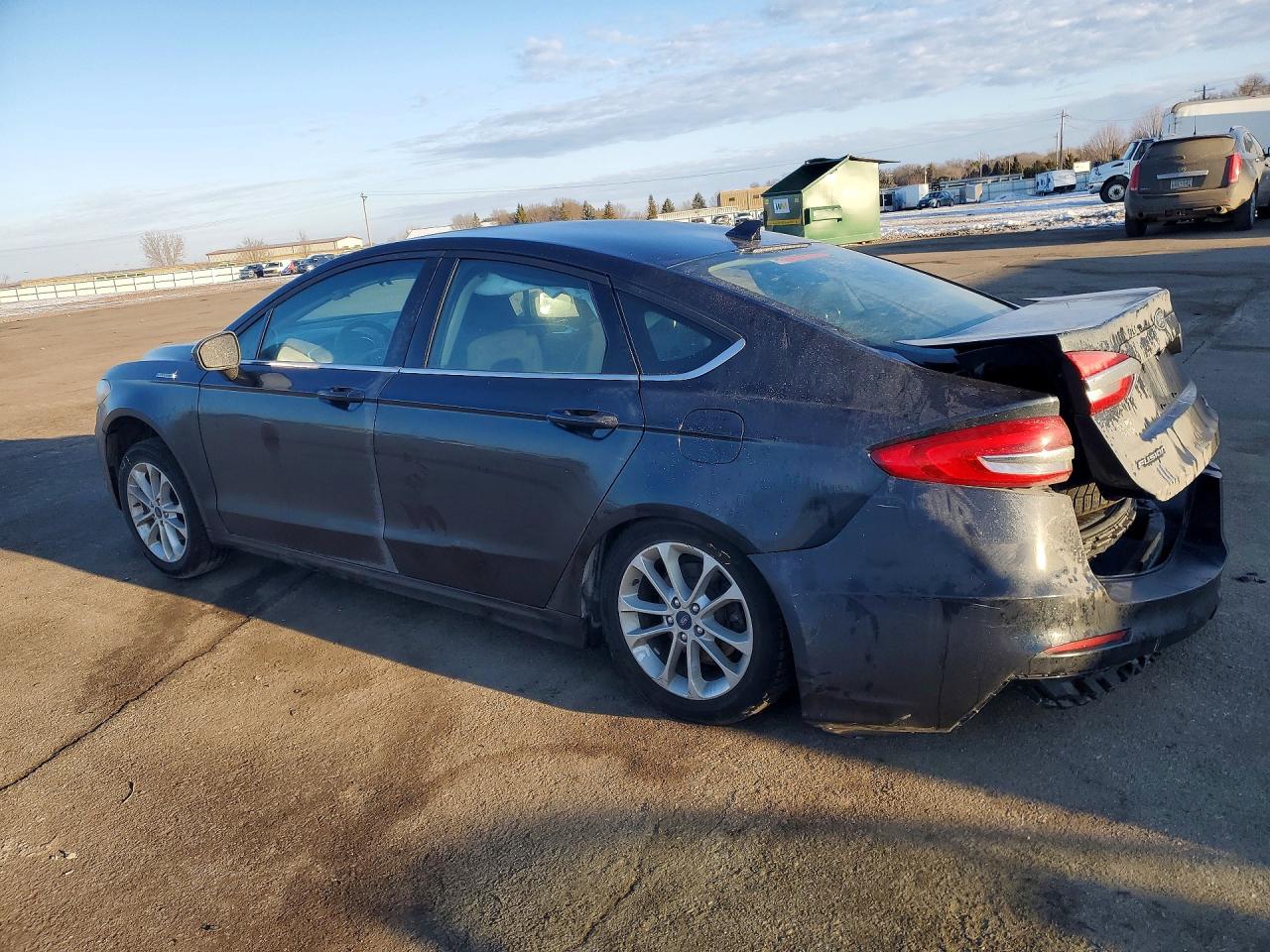 2020 FORD FUSION SE photo 2