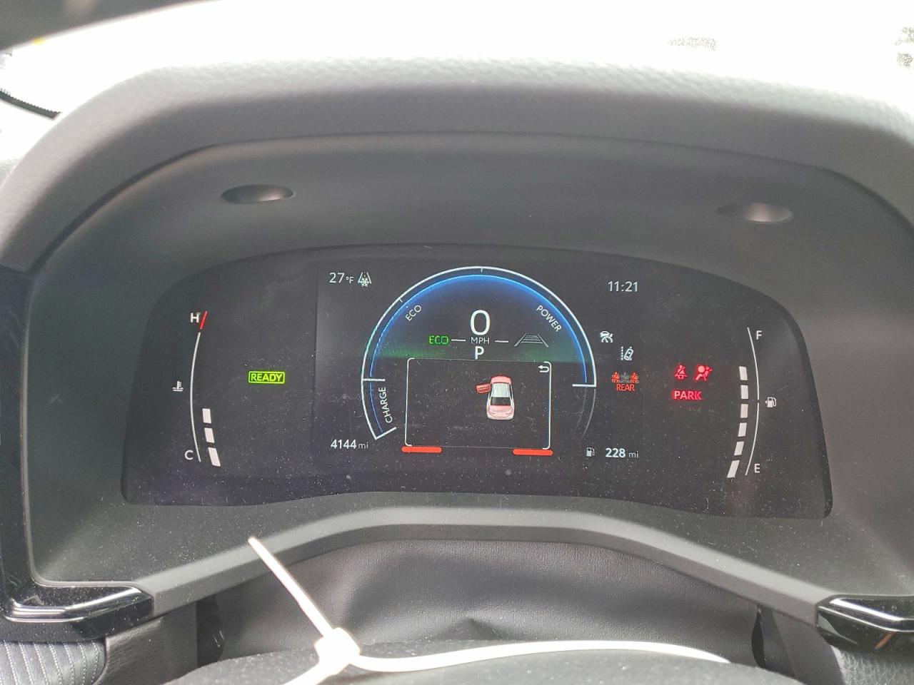 2025 TOYOTA CAMRY photo 9