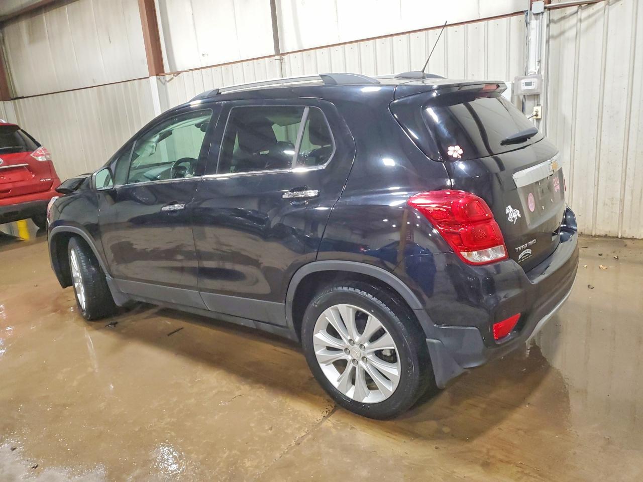 2019 CHEVROLET TRAX PREMIER photo 2