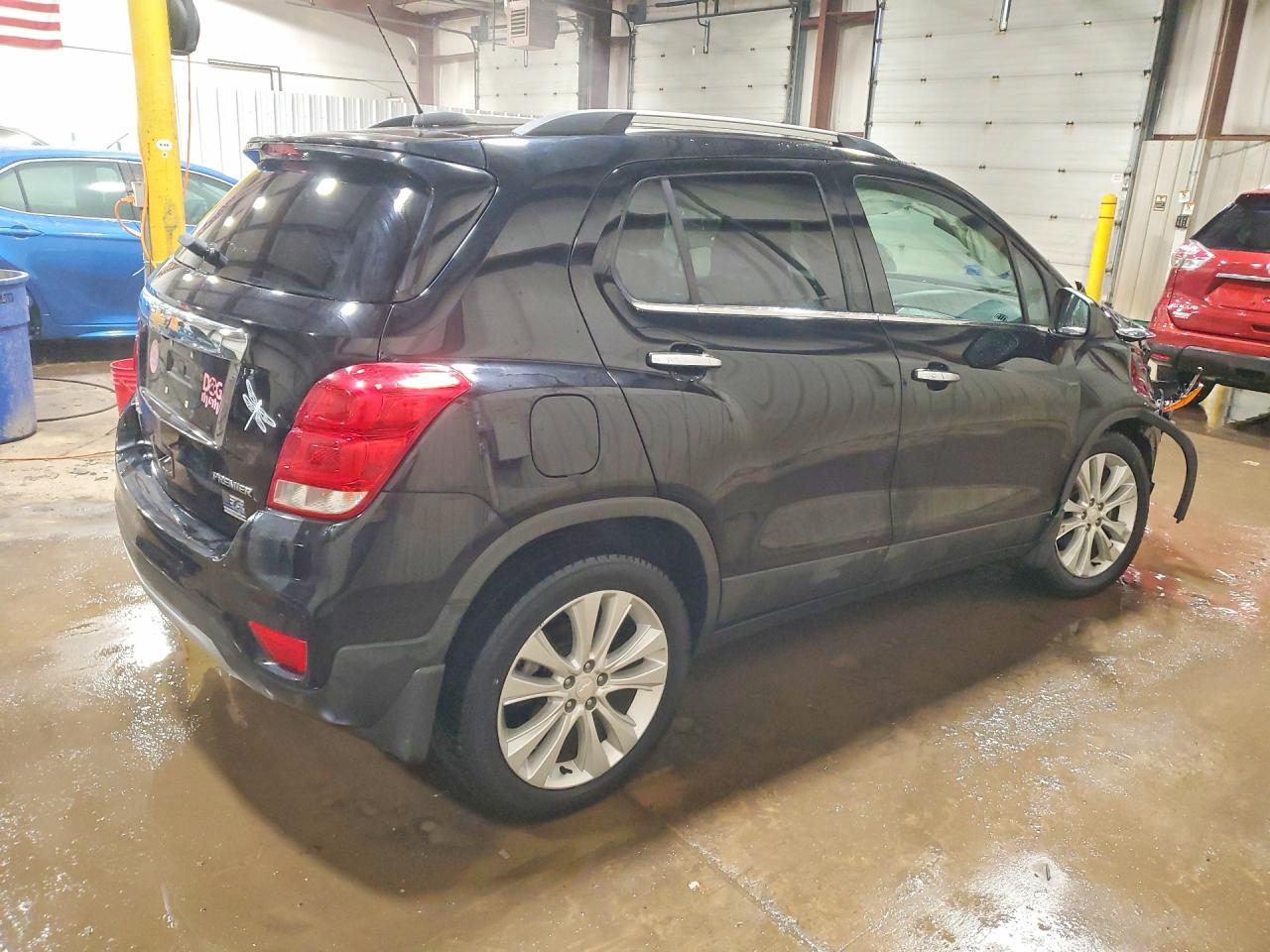 2019 CHEVROLET TRAX PREMIER photo 3