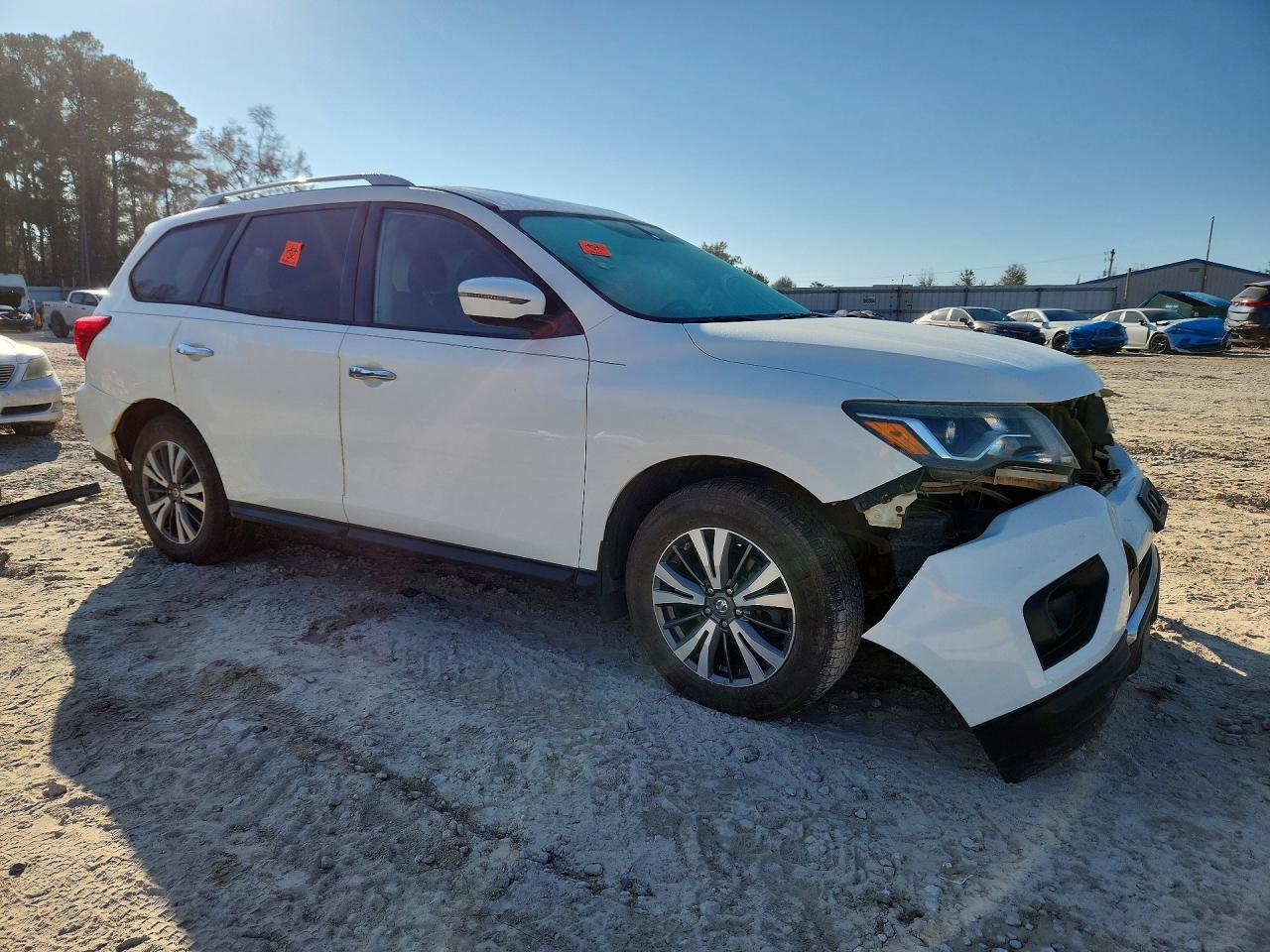2017 NISSAN PATHFINDER S photo 4