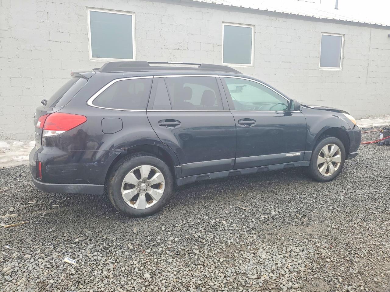 2010 SUBARU OUTBACK 3.6R LIMITED photo 3
