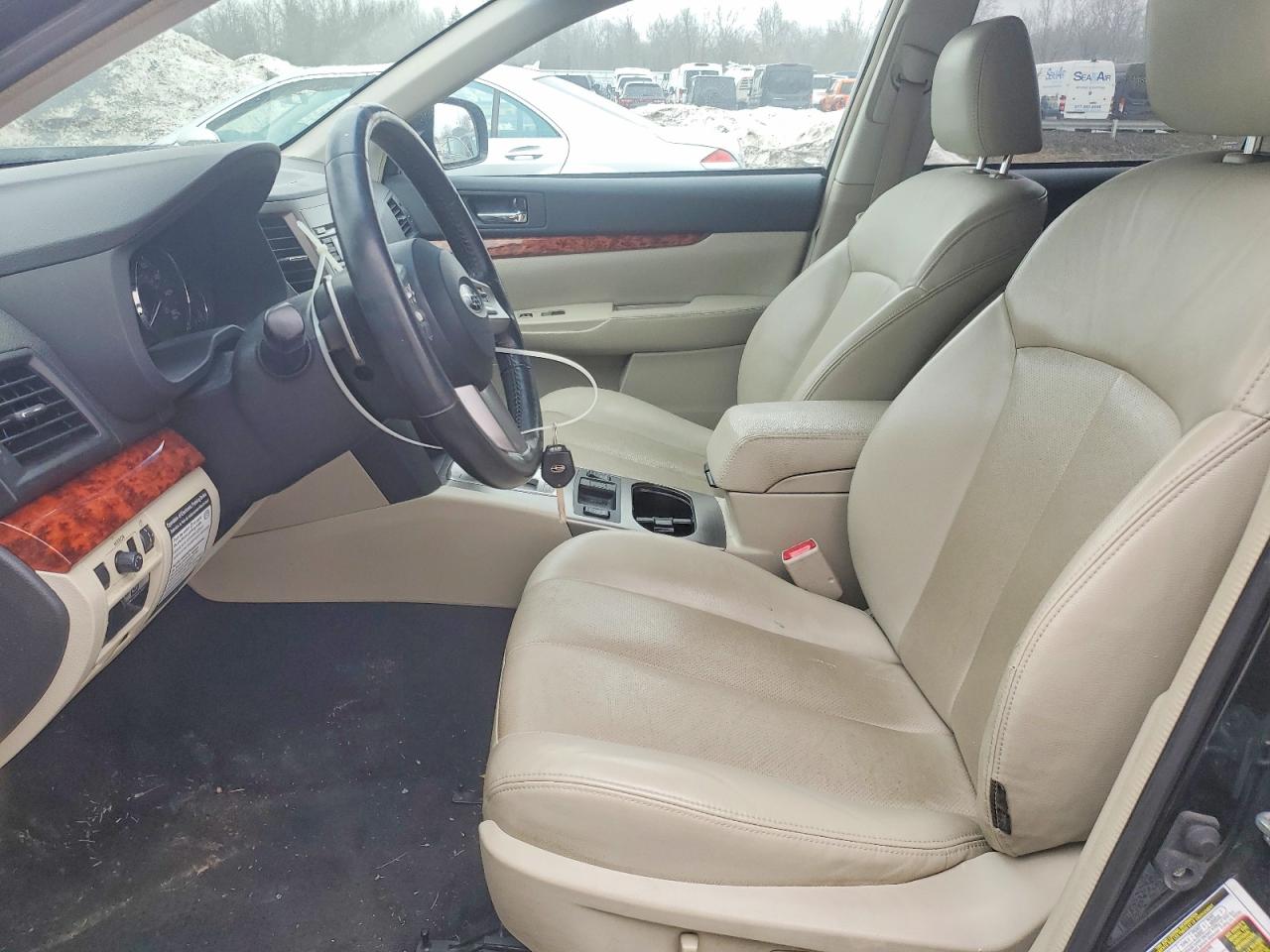 2010 SUBARU OUTBACK 3.6R LIMITED photo 7
