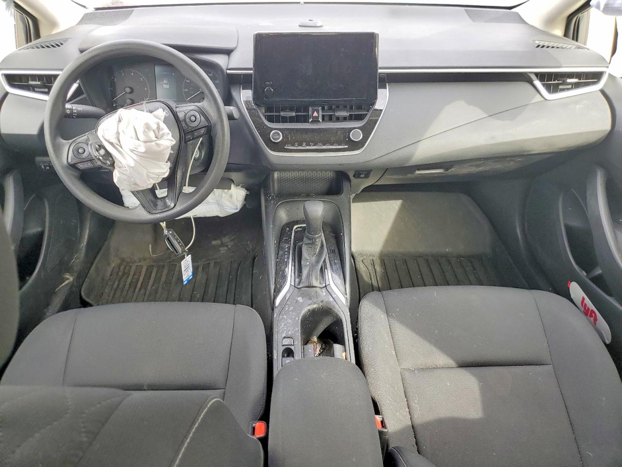 2025 TOYOTA COROLLA LE photo 8