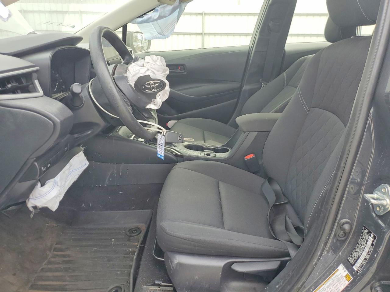 2025 TOYOTA COROLLA LE photo 7