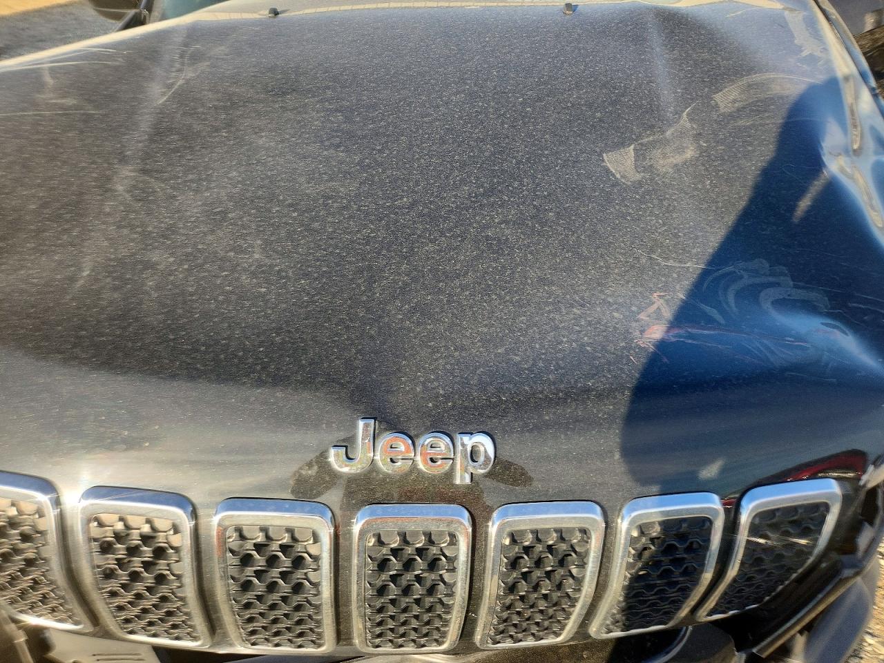 2019 JEEP CHEROKEE photo 34