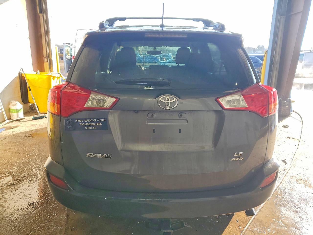 2015 TOYOTA RAV4 LE photo 6