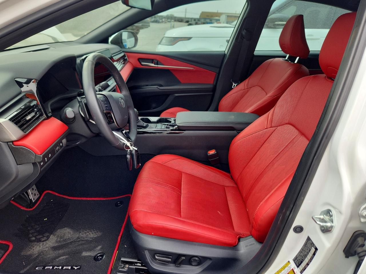 2025 TOYOTA CAMRY XSE photo 13