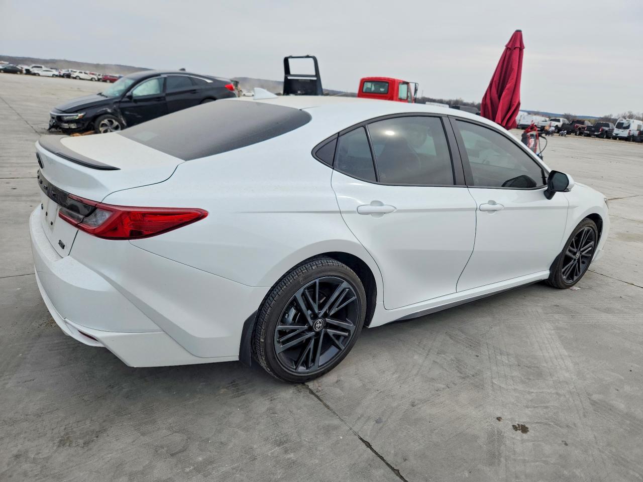2025 TOYOTA CAMRY XSE photo 5