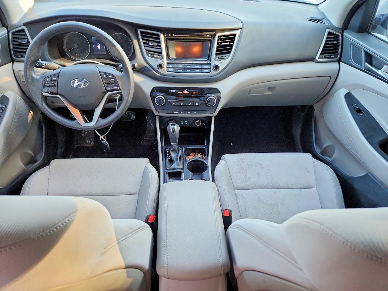 2018 HYUNDAI TUCSON SE photo 15