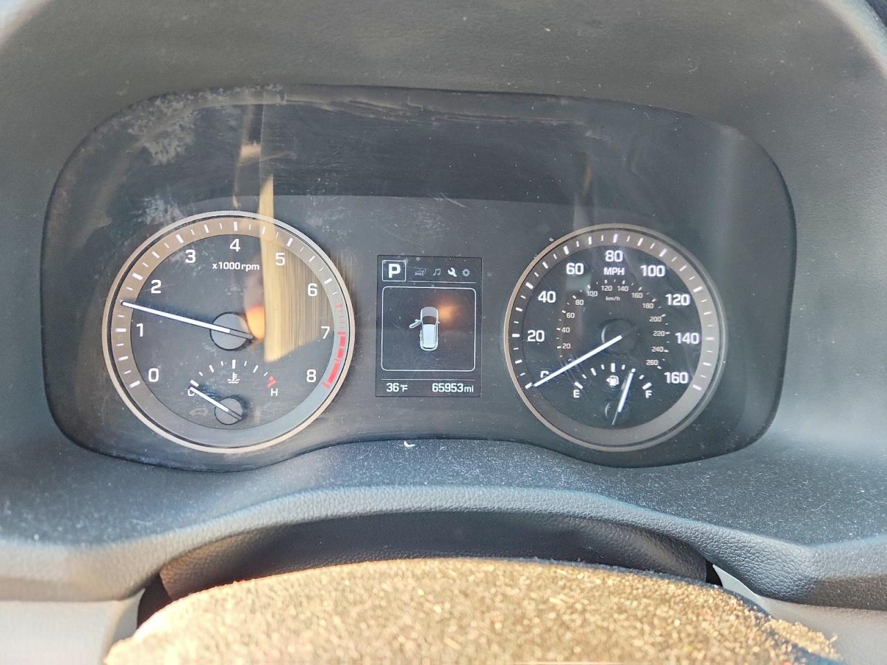 2018 HYUNDAI TUCSON SE photo 17