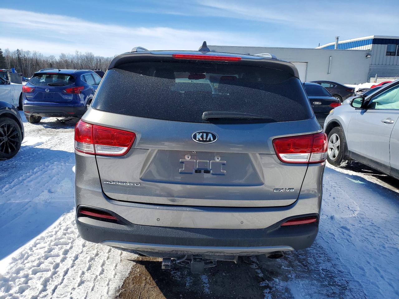 2017 KIA SORENTO EX photo 16