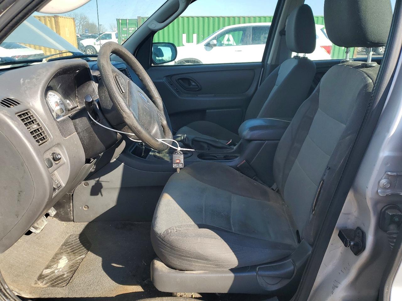 2005 FORD ESCAPE XLS photo 13