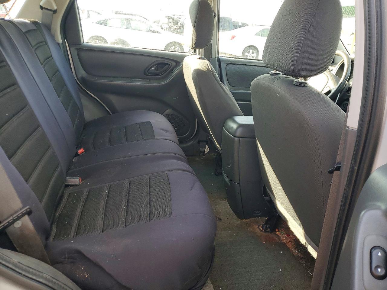 2005 FORD ESCAPE XLS photo 21