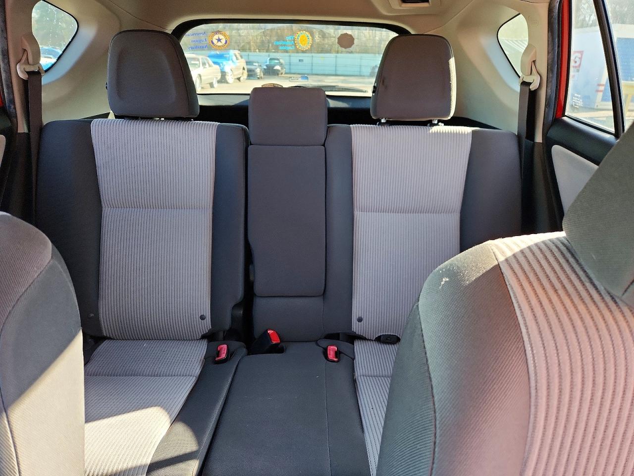 2015 TOYOTA RAV4 LE photo 19