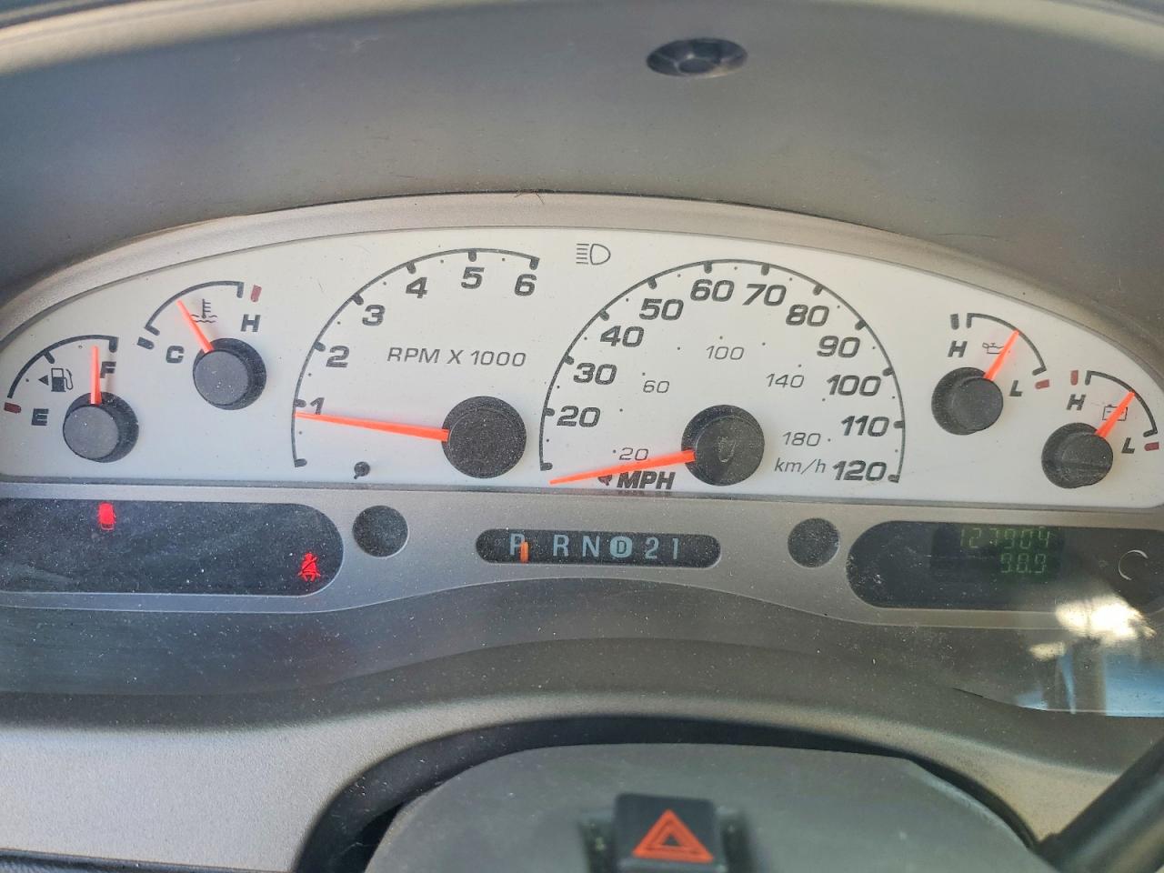 2005 FORD EXPLORER photo 9