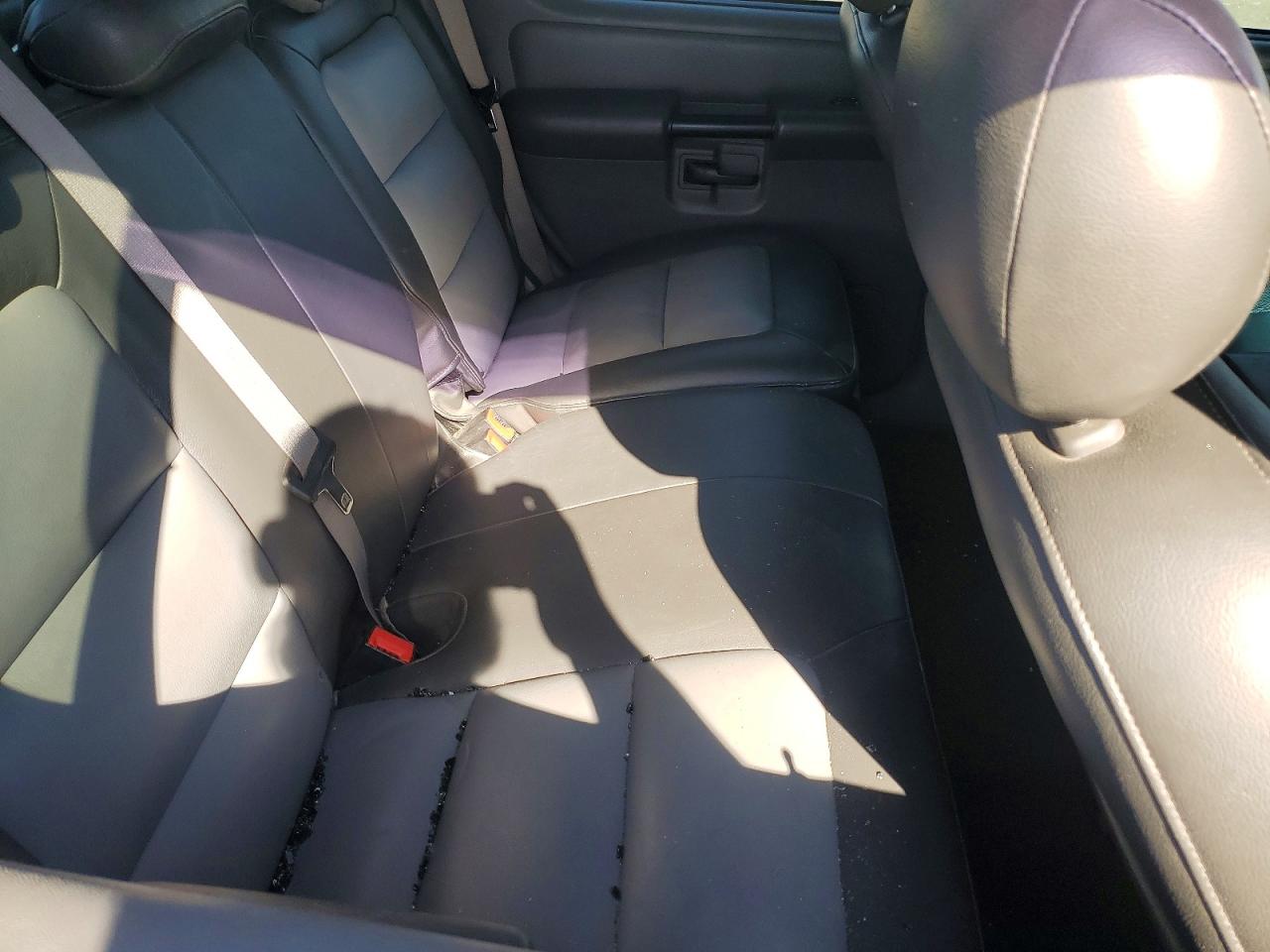 2005 FORD EXPLORER photo 10