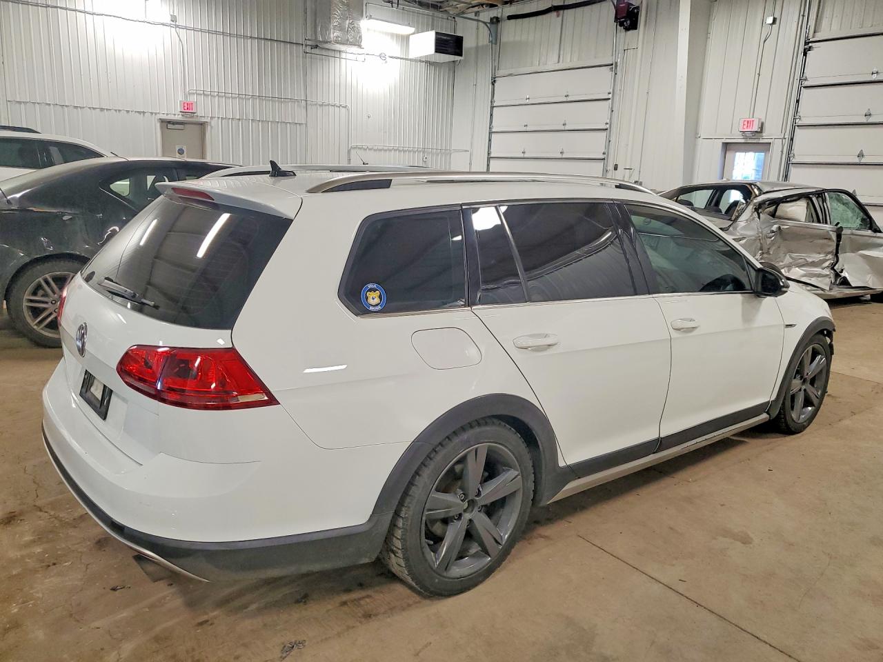 2017 VOLKSWAGEN GOLF ALLTRACK S photo 5