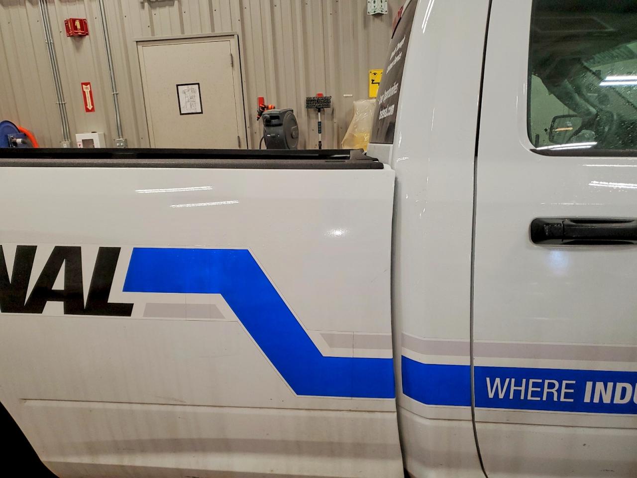 2023 RAM 1500 CLASSIC SLT photo 28