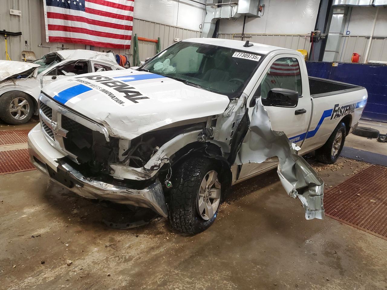 2023 RAM 1500 CLASSIC