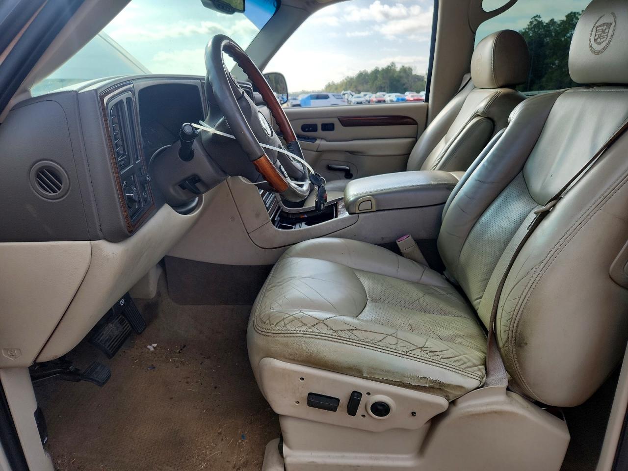 2004 CADILLAC ESCALADE LUXURY photo 13