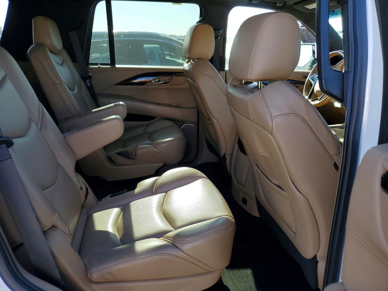 2020 CADILLAC ESCALADE PLATINUM photo 31