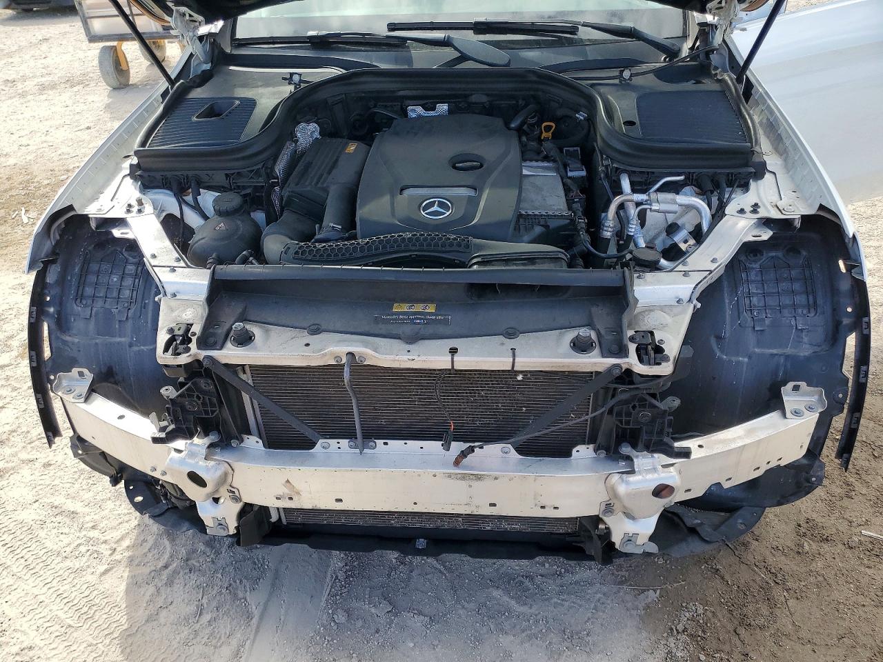 2018 MERCEDES-BENZ GLC 300 photo 23