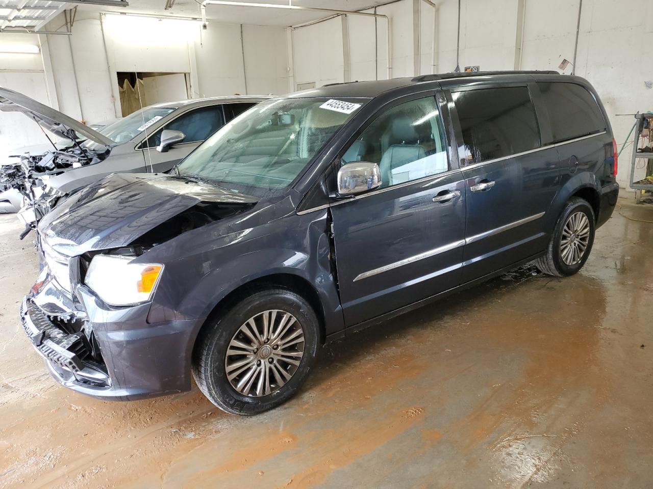 2013 CHRYSLER TOWN & COUNTRY