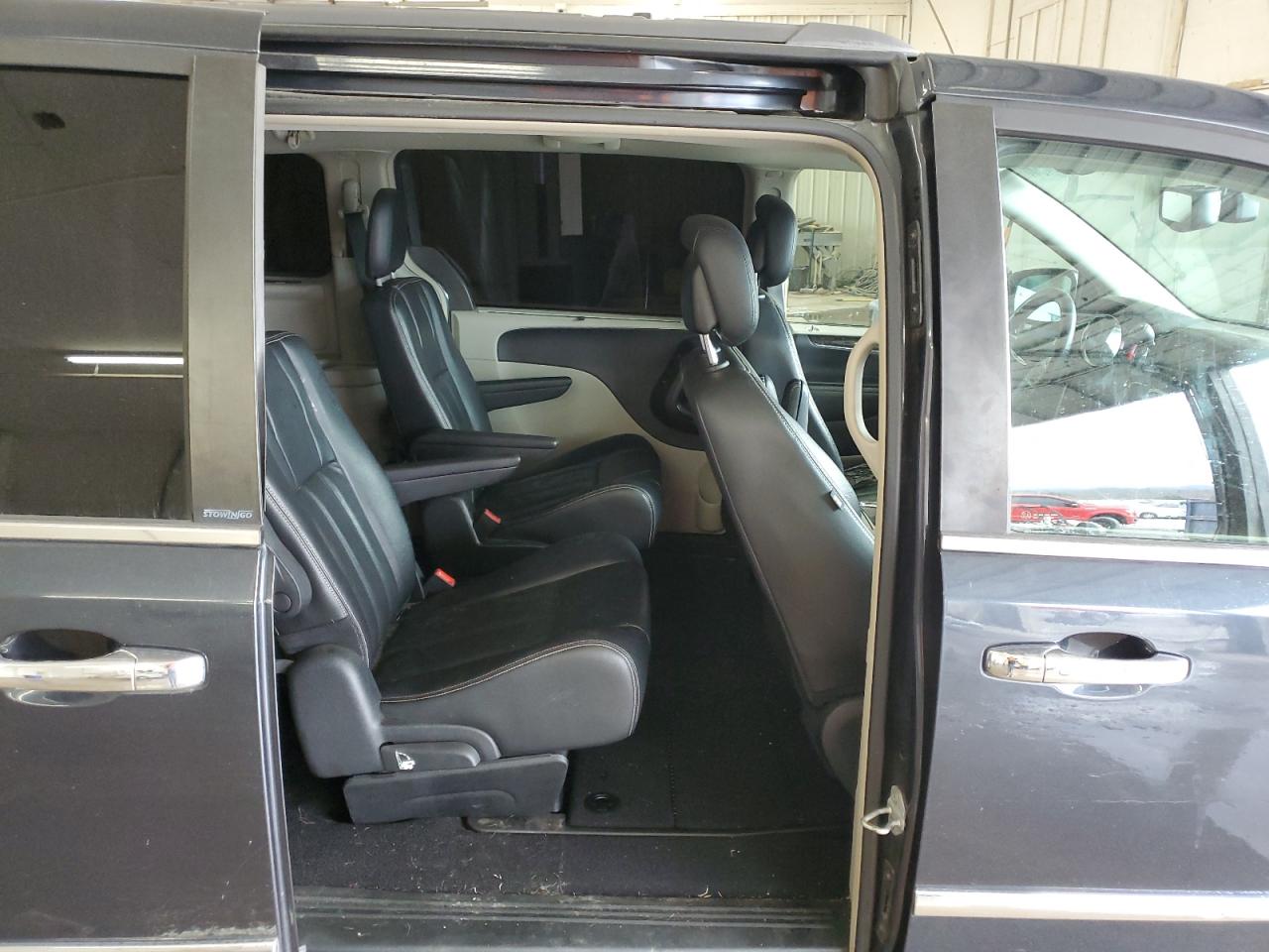 2013 CHRYSLER TOWN & COUNTRY TOURING L photo 21